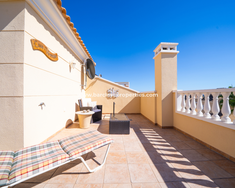 Reventa - Chalet Independiente - Urb. La Marina