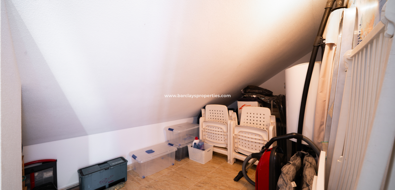 Reventa - Chalet Independiente - Urb. La Marina