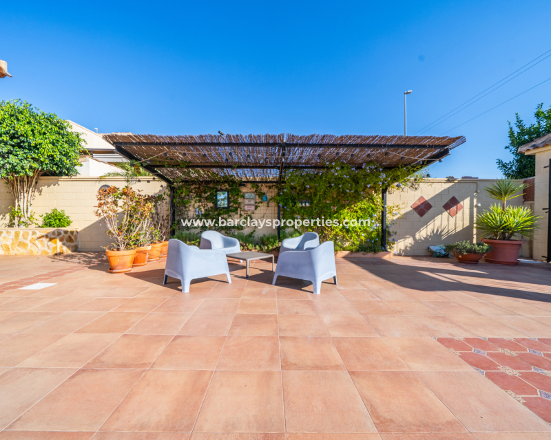 Reventa - Chalet Independiente - Urb. La Marina