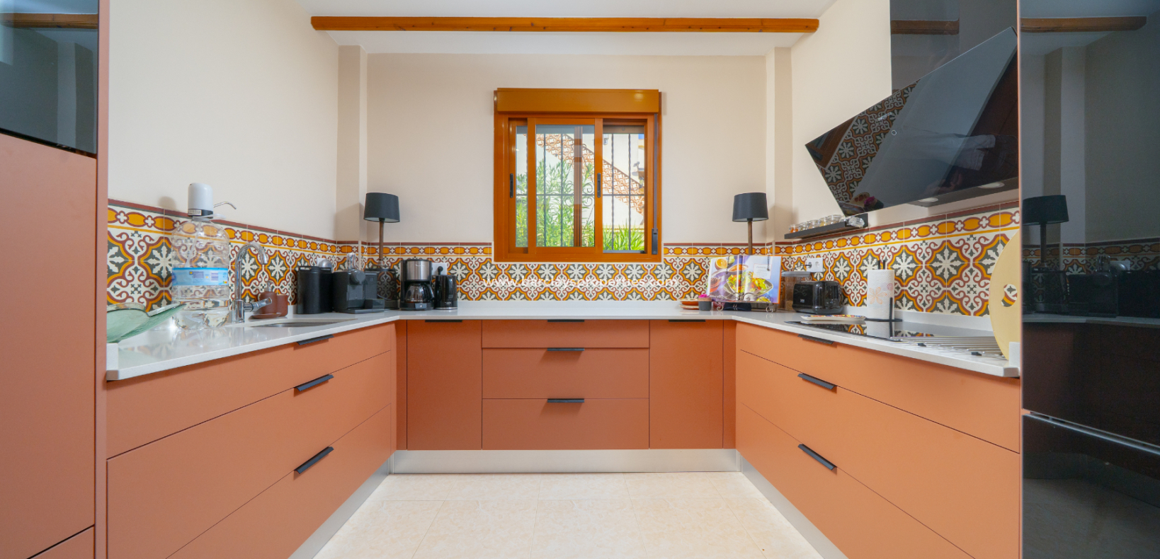 Reventa - Chalet Independiente - Urb. La Marina