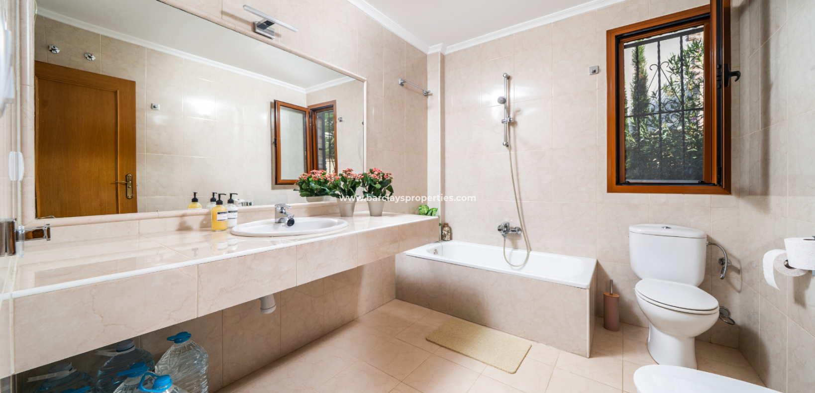Reventa - Chalet Independiente - Urb. La Marina