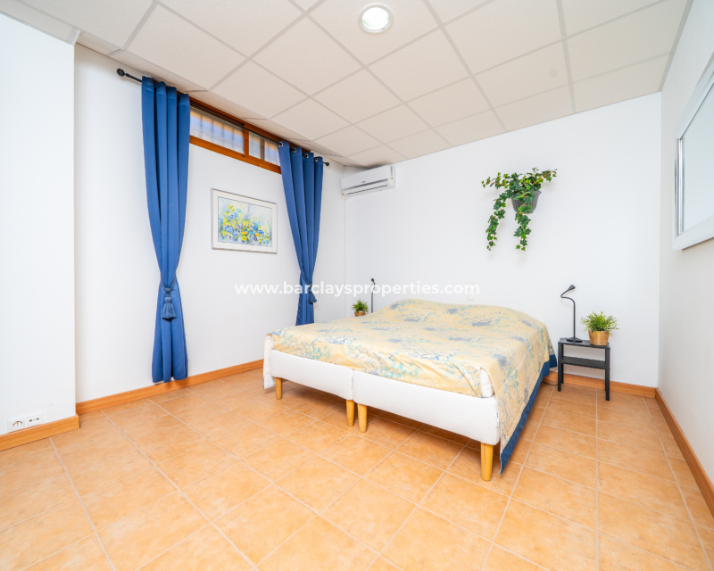 Reventa - Chalet Independiente - Urb. La Marina