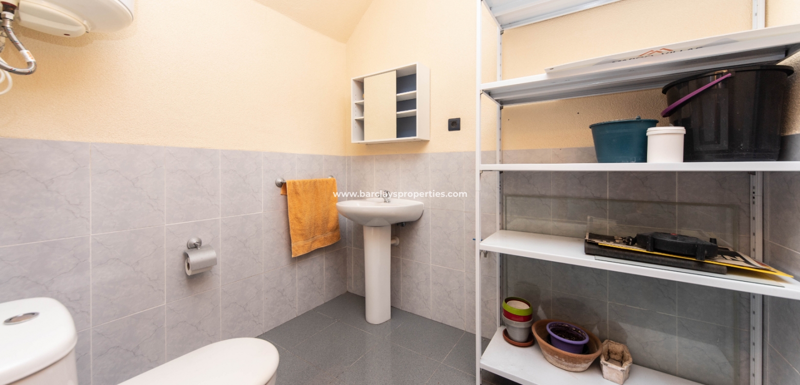 Reventa - Local Comercial - Urb. La Marina