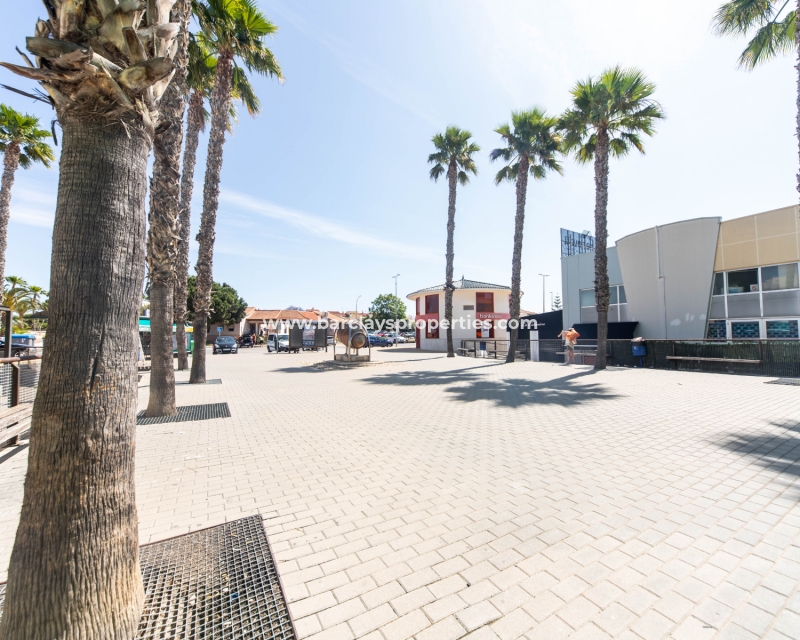 Reventa - Local Comercial - Urb. La Marina