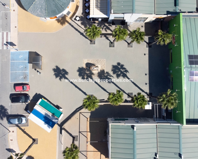Reventa - Local Comercial - Urb. La Marina