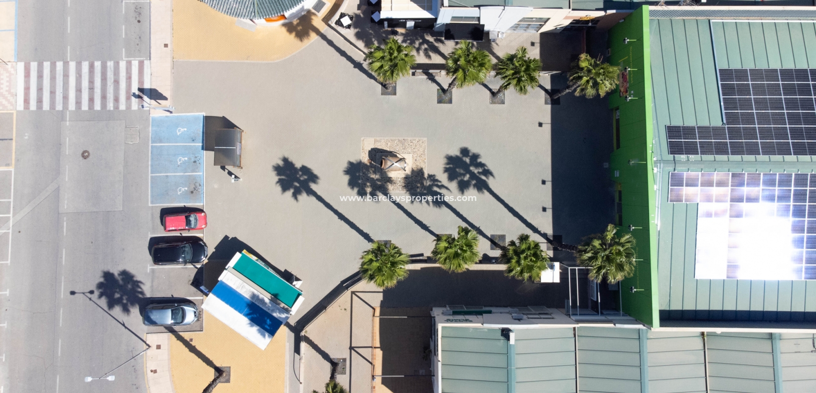 Reventa - Local Comercial - Urb. La Marina