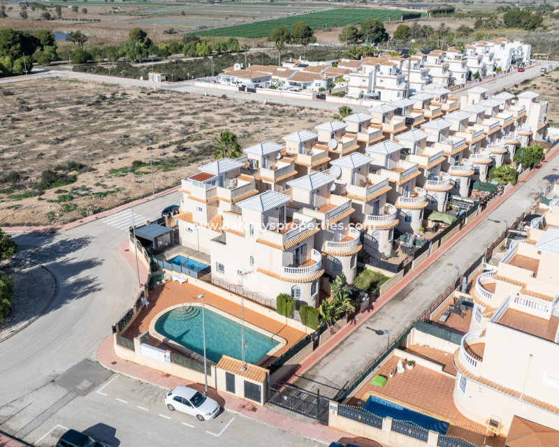 Reventa - Semi Adosado - Urb. La Marina