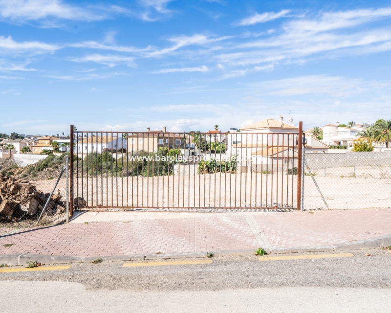 Reventa - Terreno - Urb. La Marina