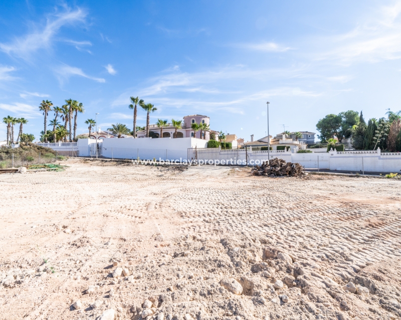 Reventa - Terreno - Urb. La Marina