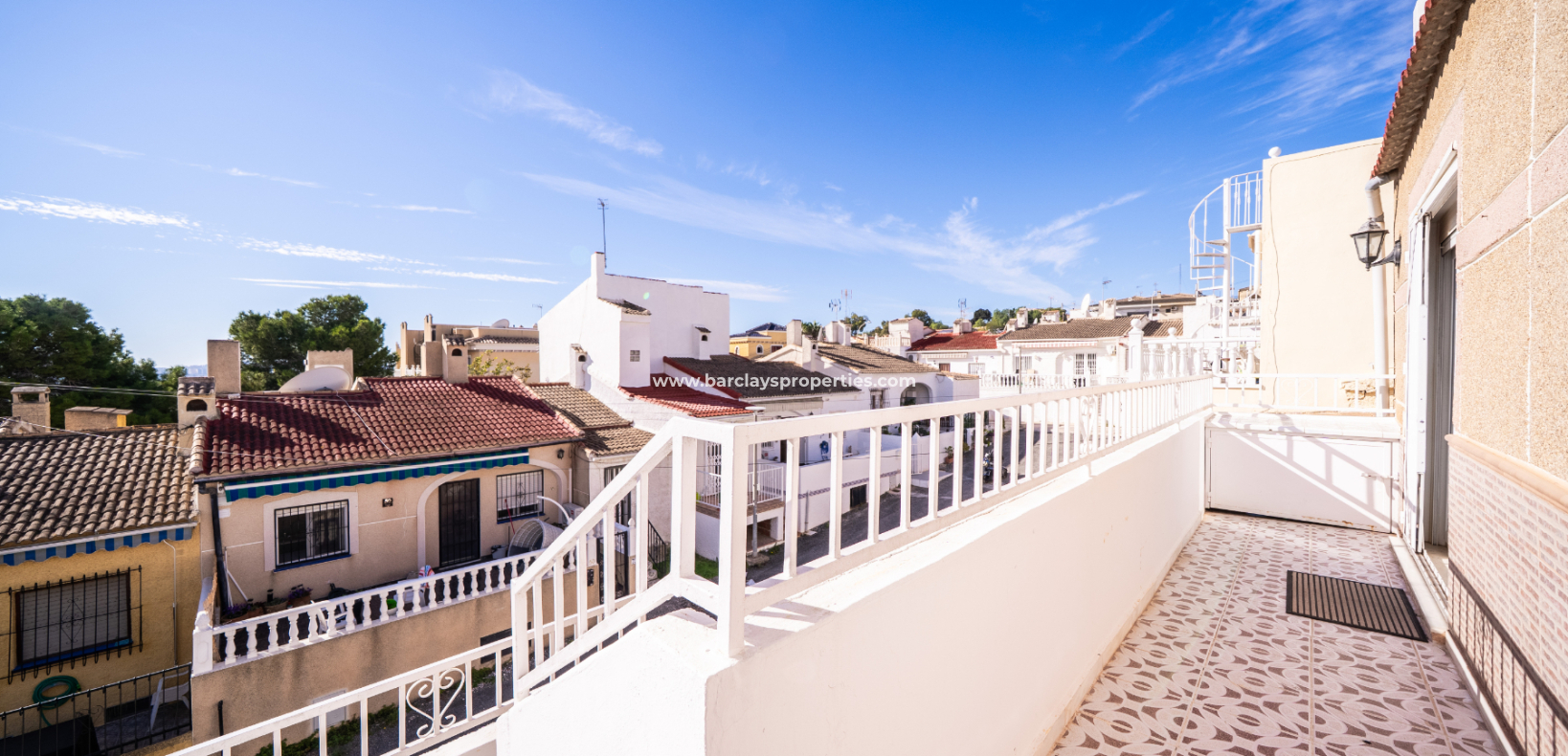 Revente - Jumelé - Urb. La Marina