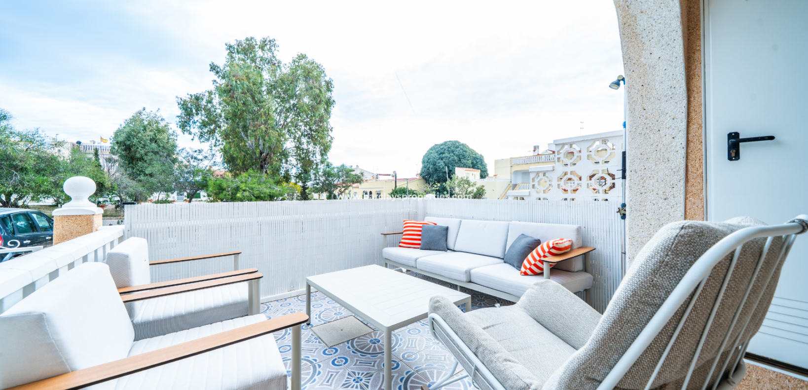 Revente - Jumelé - Urb. La Marina