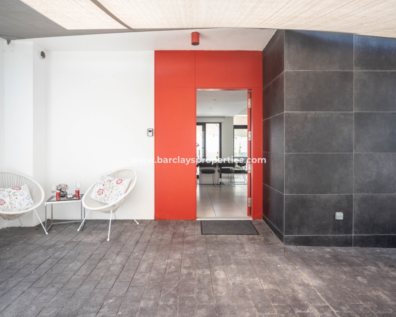 Revente - Maison Individuelle - Urb. La Marina