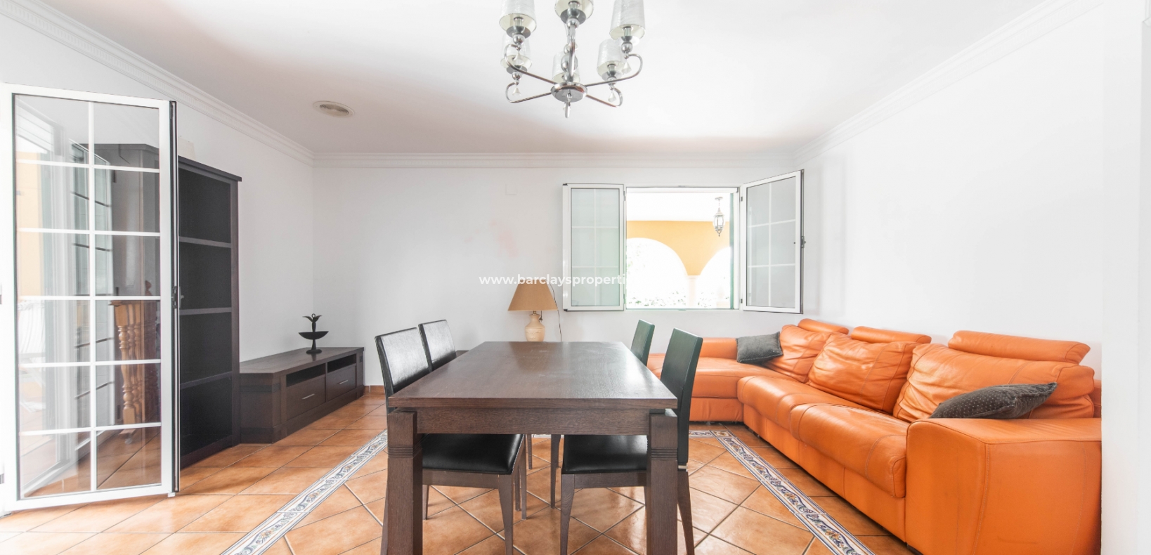 Revente - Maison Individuelle - Urb. La Marina