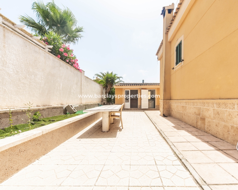 Revente - Maison Individuelle - Urb. La Marina