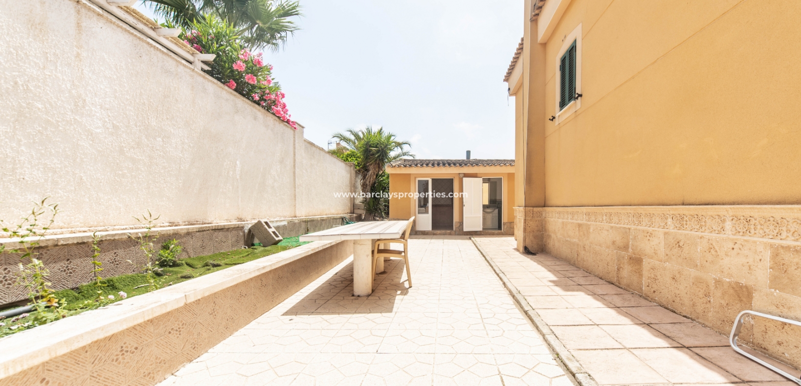 Revente - Maison Individuelle - Urb. La Marina