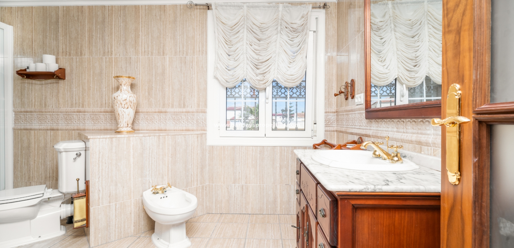 Revente - Maison Individuelle - Urb. La Marina