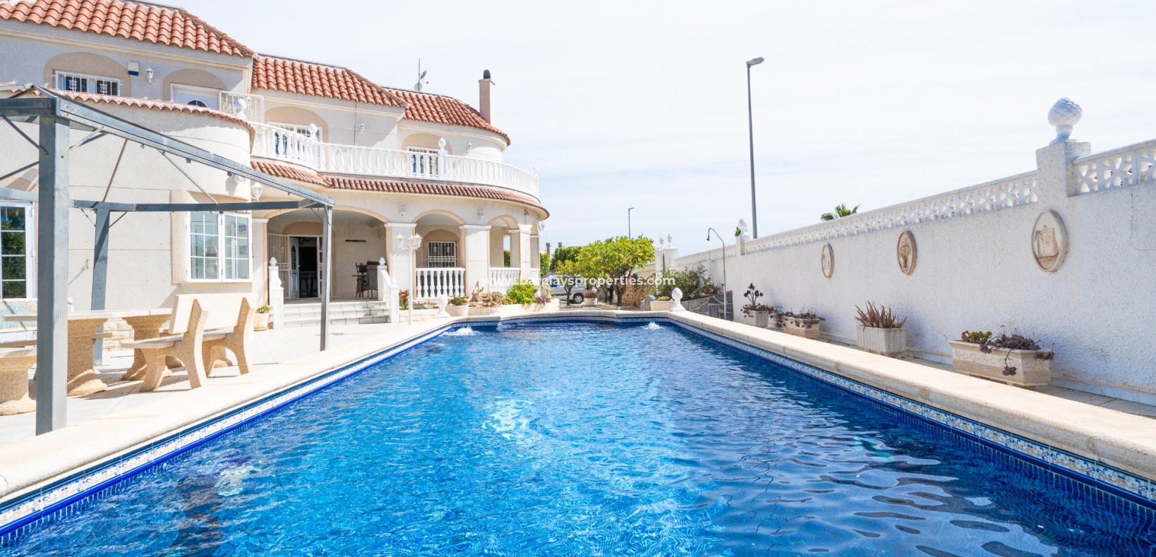 Revente - Maison Individuelle - Urb. La Marina