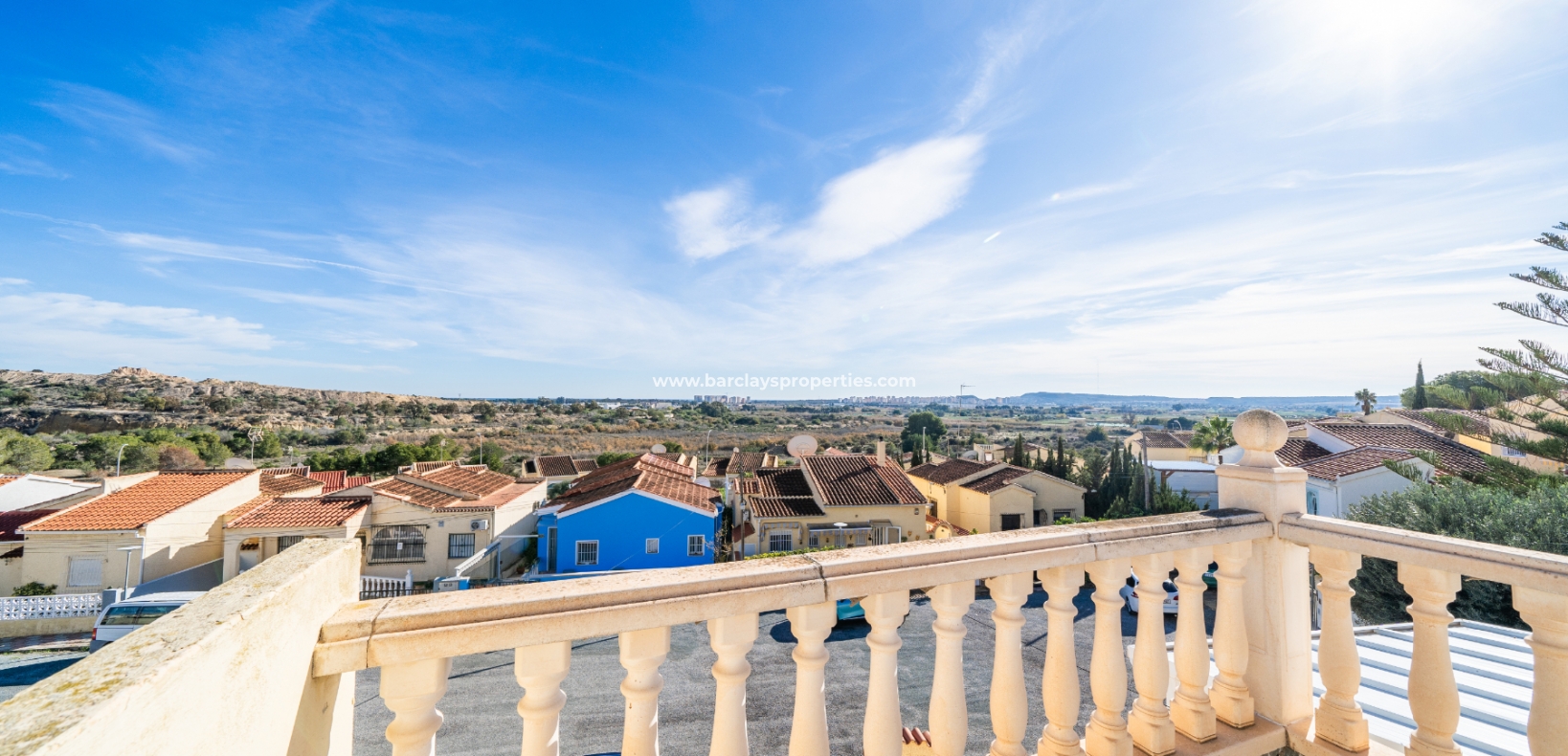 Revente - Maison Individuelle - Urb. La Marina