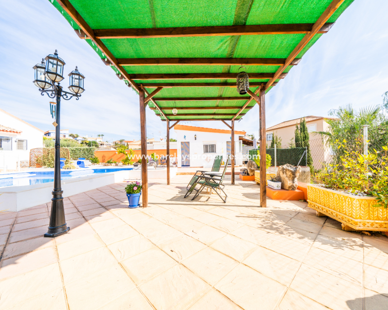 Revente - Maison Individuelle - Urb. La Marina