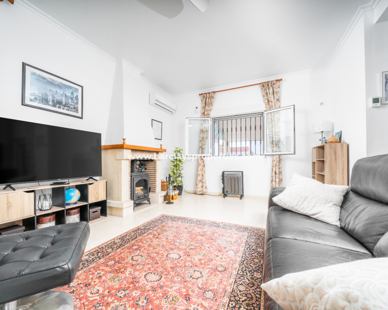 Revente - Maison Individuelle - Urb. La Marina