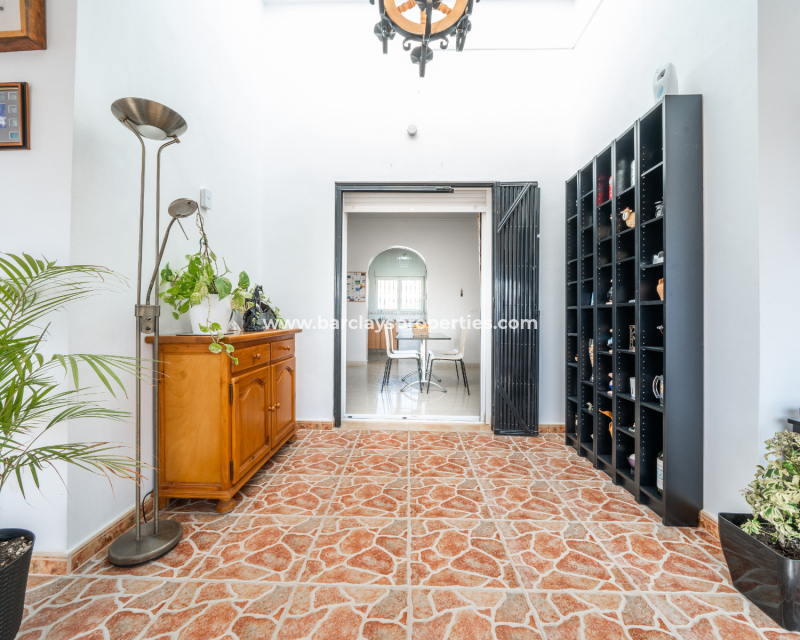 Revente - Maison Individuelle - Urb. La Marina