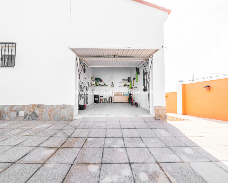 Revente - Maison Individuelle - Urb. La Marina