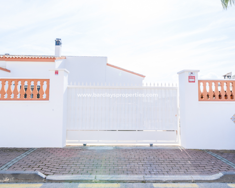 Revente - Maison Individuelle - Urb. La Marina