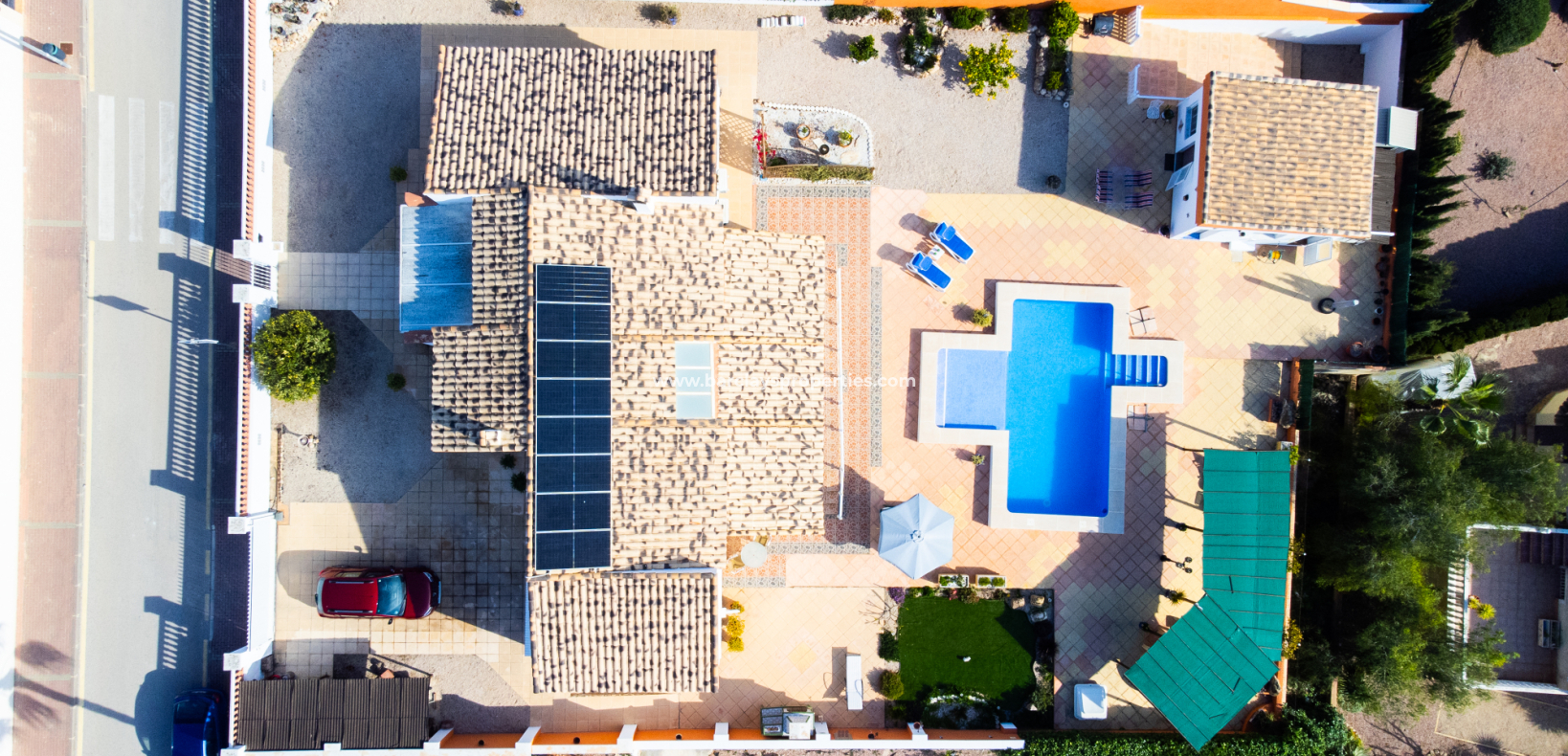 Revente - Maison Individuelle - Urb. La Marina