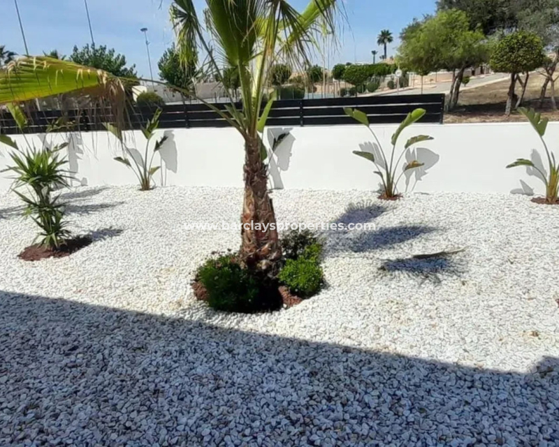 Revente - Maison Individuelle - Urb. La Marina