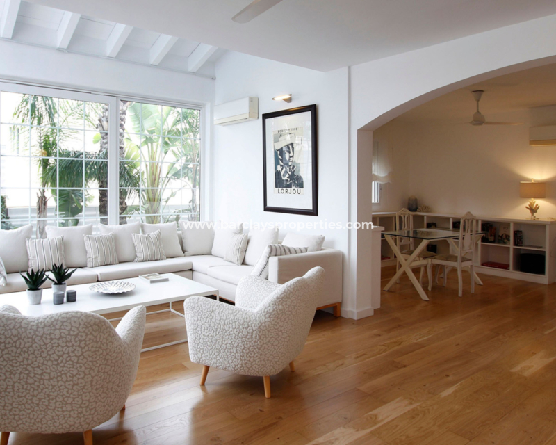 Revente - Maison Individuelle - Urb. La Marina