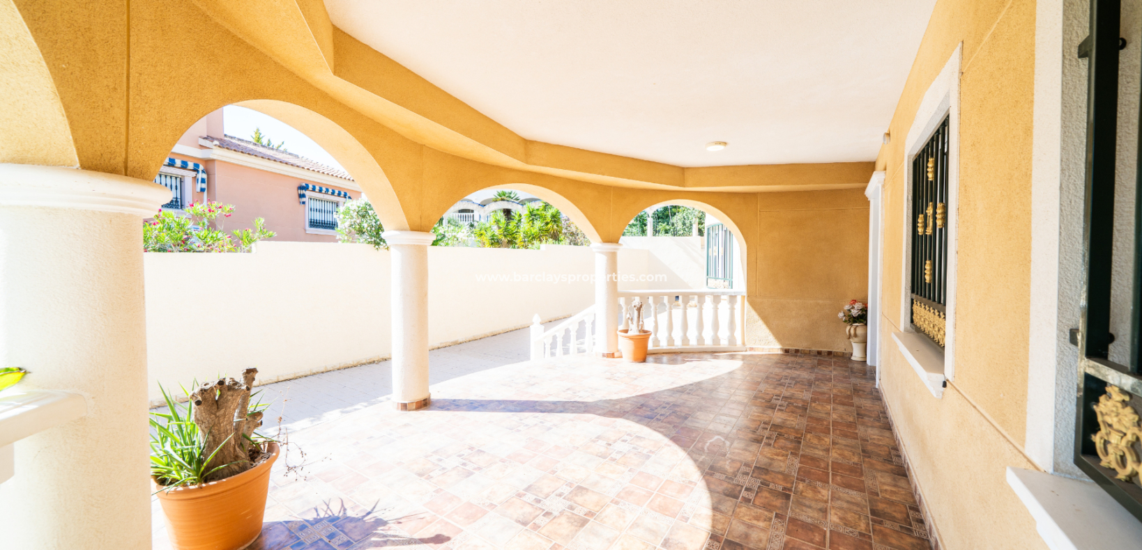 Revente - Maison Individuelle - Urb. La Marina