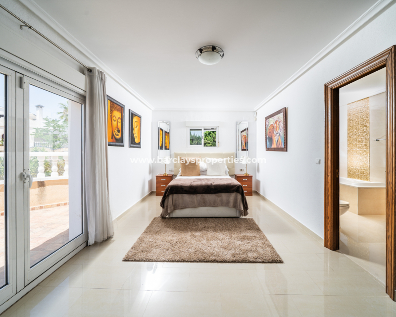 Revente - Maison Individuelle - Urb. La Marina