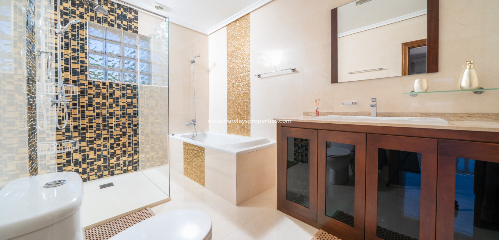 Revente - Maison Individuelle - Urb. La Marina