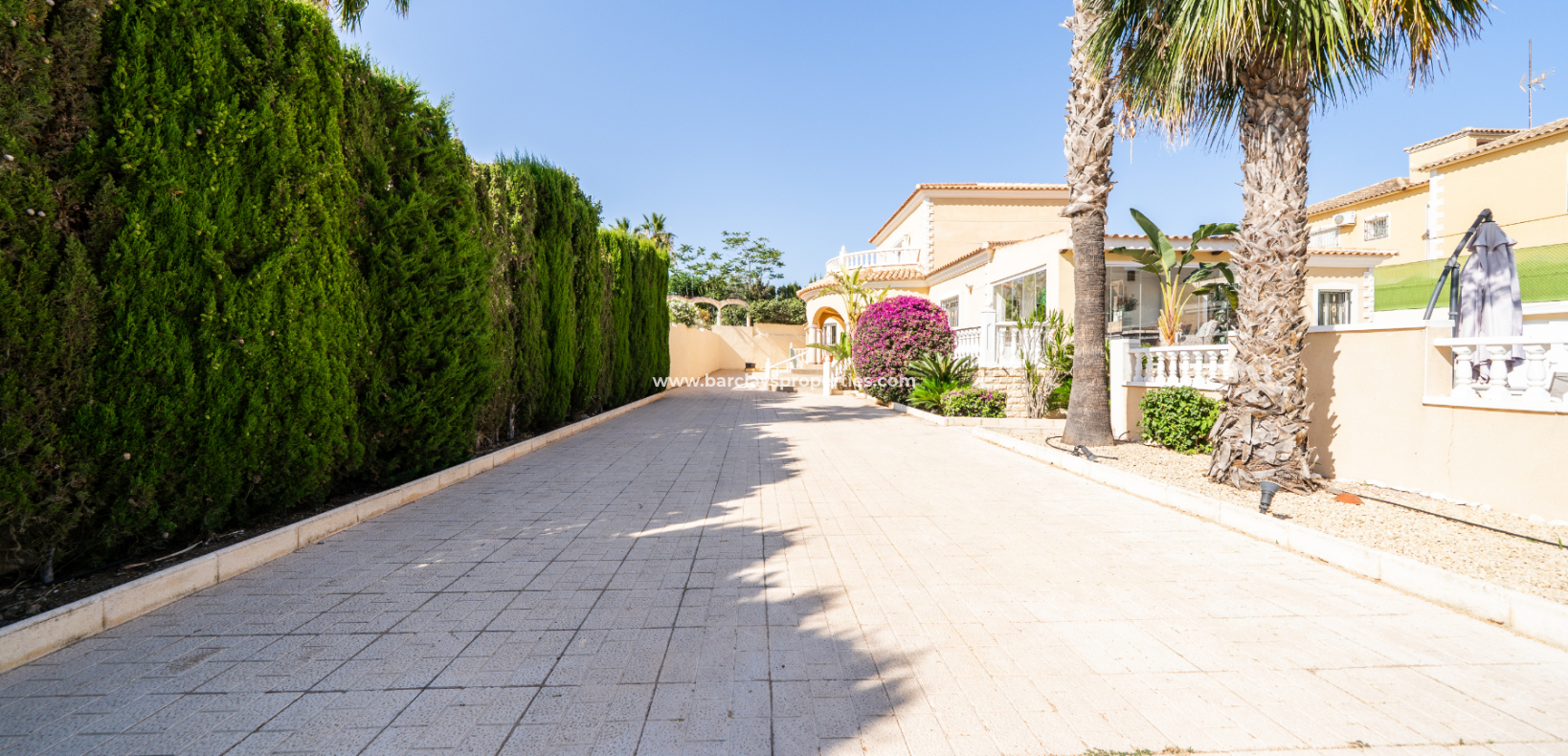 Revente - Maison Individuelle - Urb. La Marina