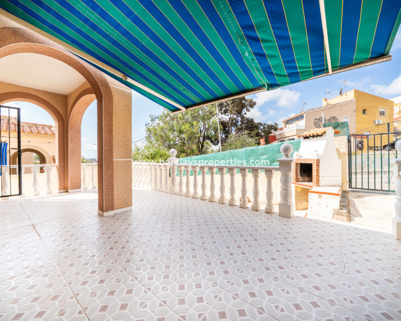 Revente - Maison Individuelle - Urb. La Marina