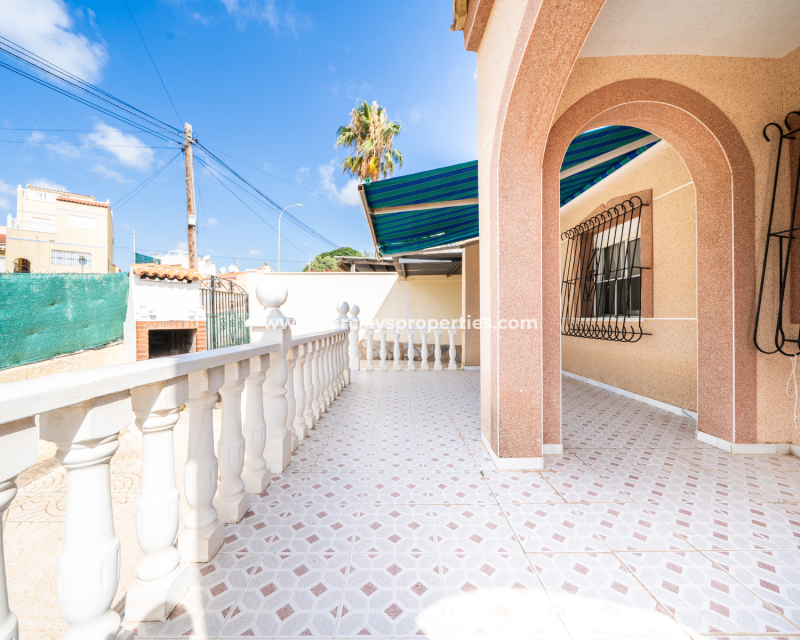 Revente - Maison Individuelle - Urb. La Marina