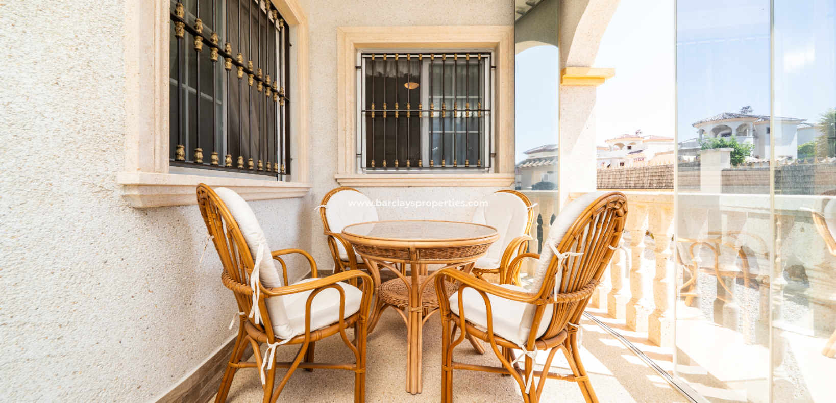 Revente - Maison Individuelle - Urb. La Marina