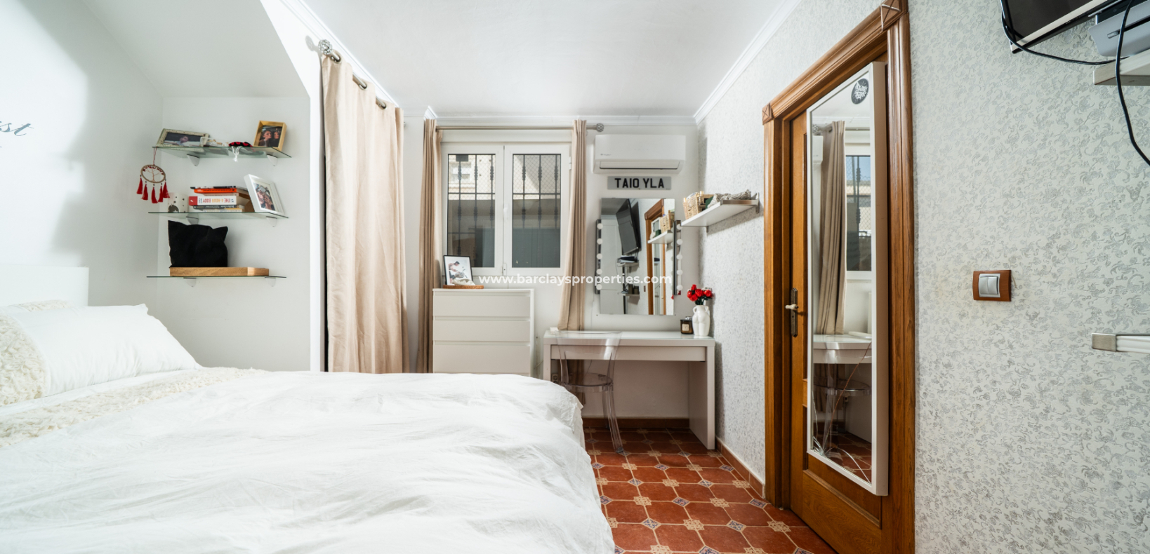 Revente - Maison Individuelle - Urb. La Marina