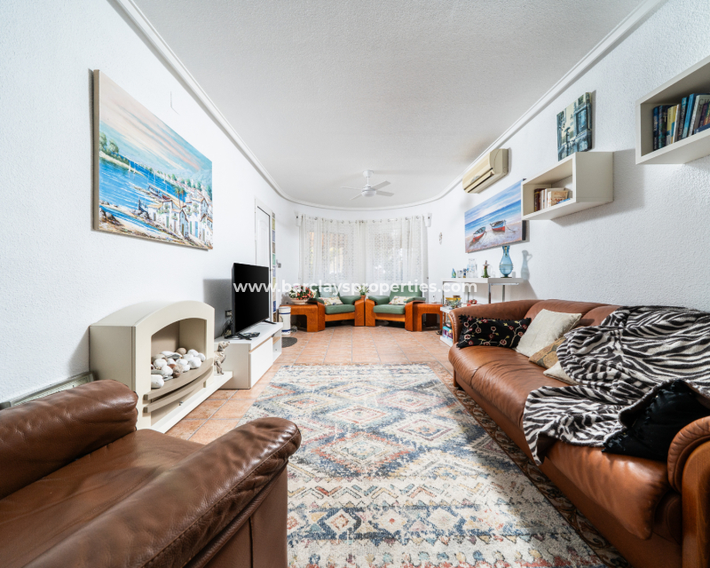 Revente - Maison Individuelle - Urb. La Marina