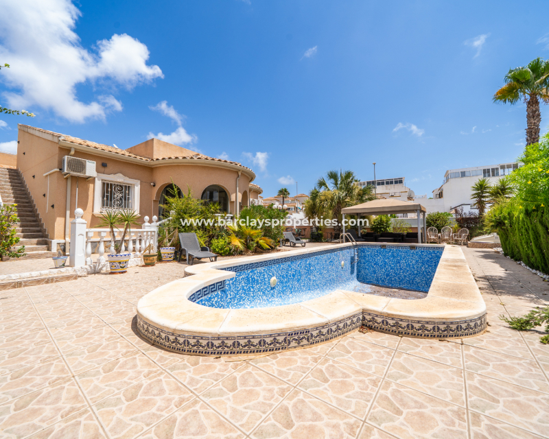 Revente - Maison Individuelle - Urb. La Marina