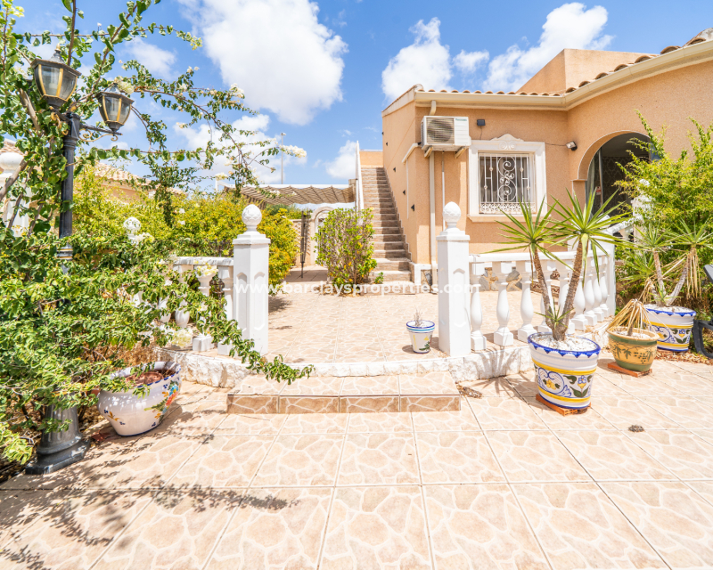 Revente - Maison Individuelle - Urb. La Marina