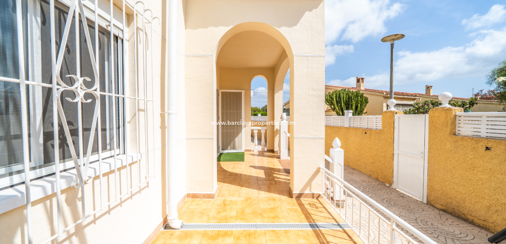 Revente - Maison Individuelle - Urb. La Marina