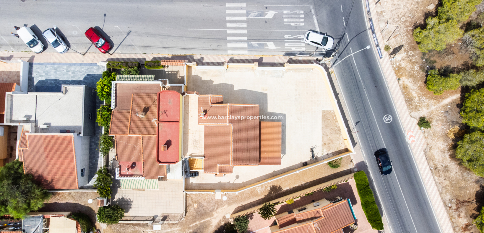 Revente - Maison Individuelle - Urb. La Marina