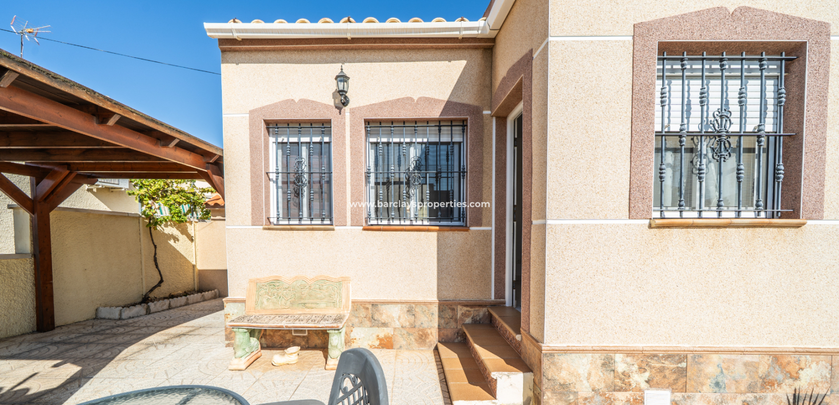 Revente - Maison Individuelle - Urb. La Marina