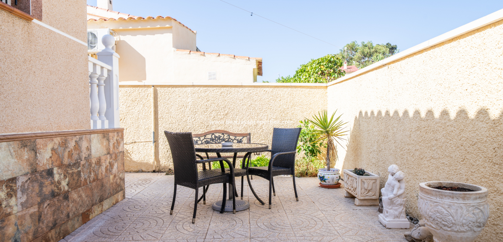 Revente - Maison Individuelle - Urb. La Marina