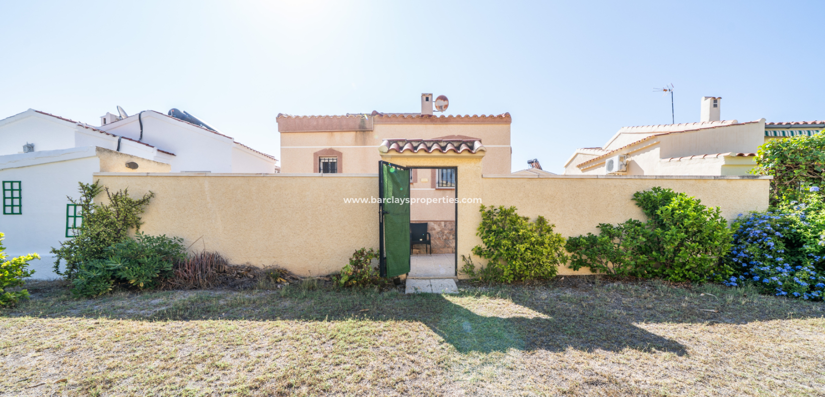 Revente - Maison Individuelle - Urb. La Marina