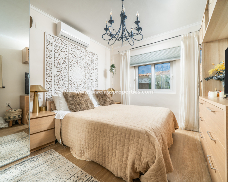 Revente - Maison Individuelle - Urb. La Marina