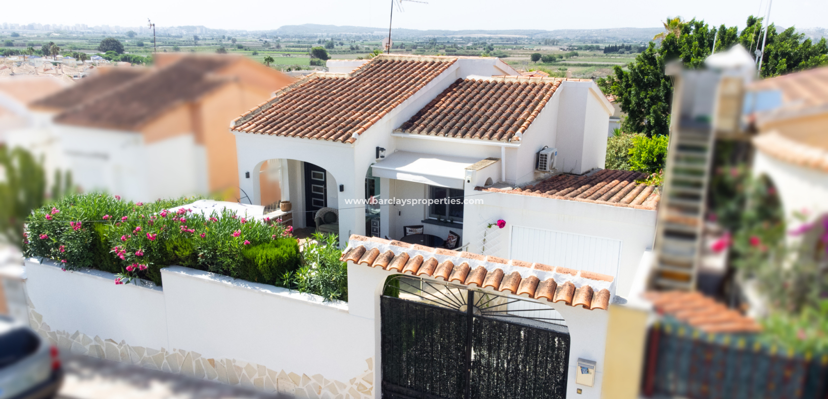 Revente - Maison Individuelle - Urb. La Marina