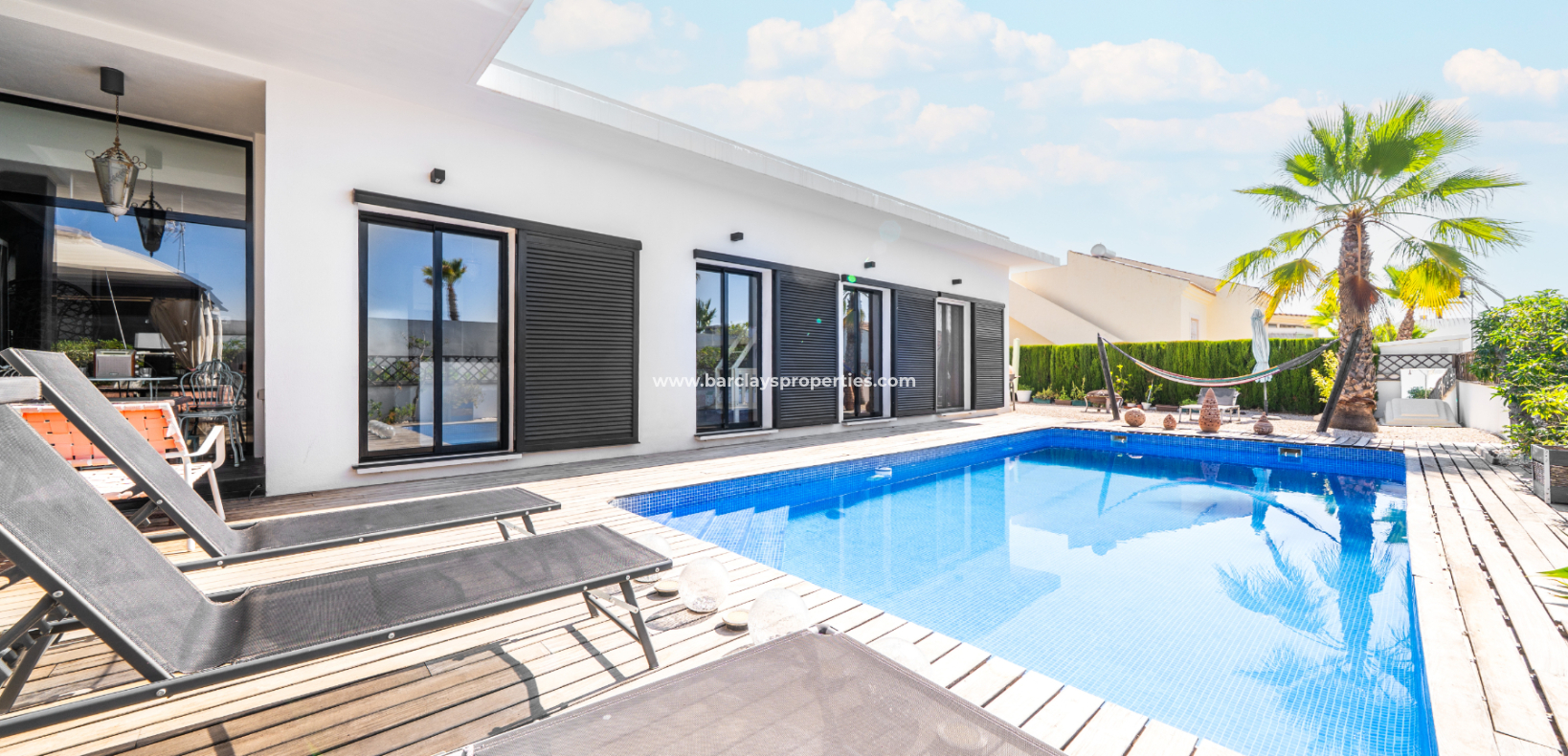 Revente - Maison Individuelle - Urb. La Marina