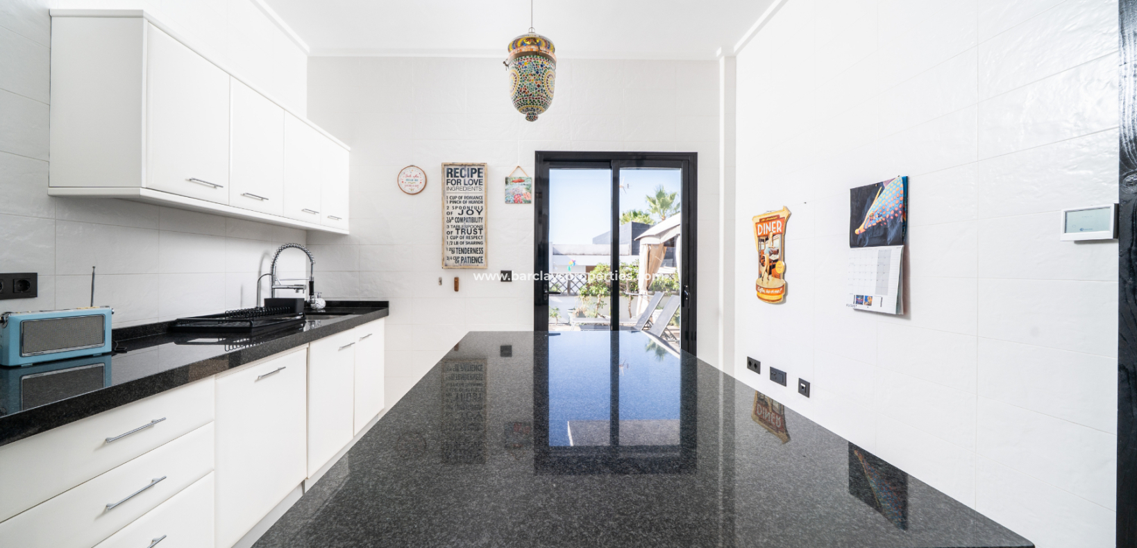 Revente - Maison Individuelle - Urb. La Marina